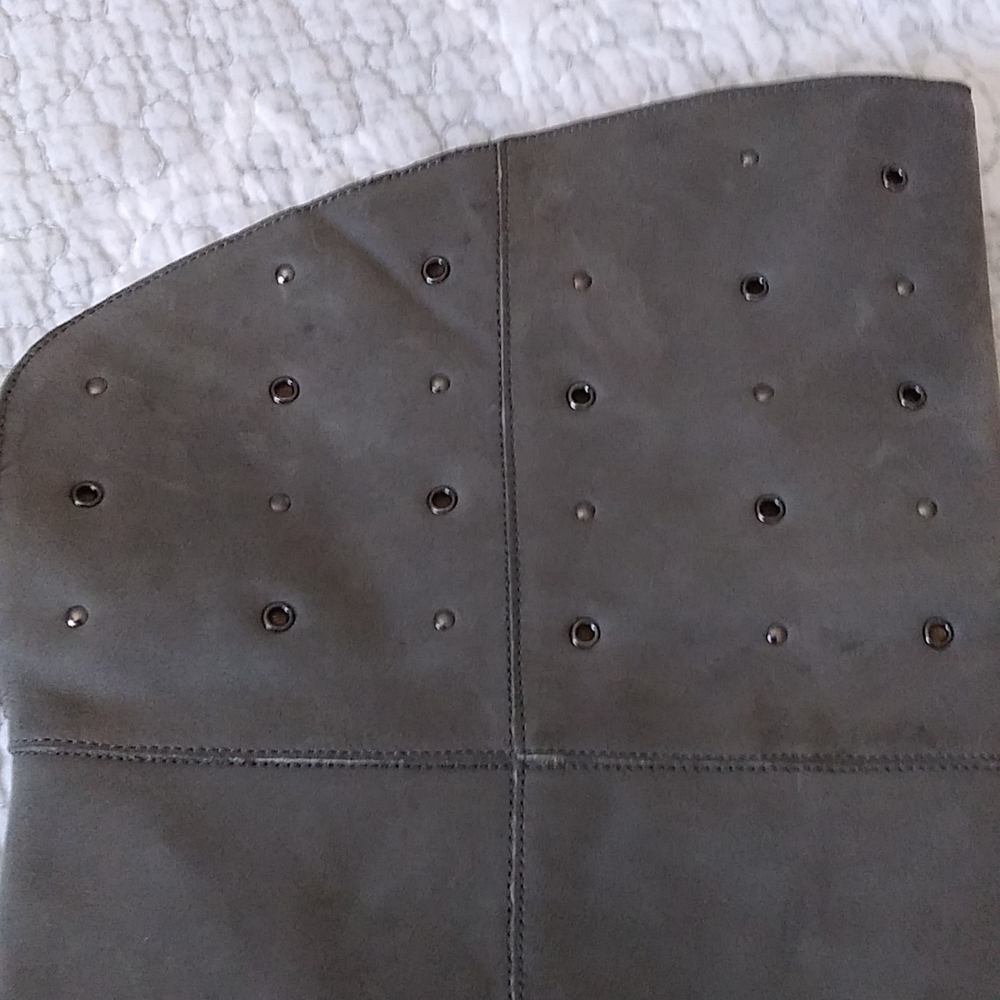 Over knee boots - Picture 2 of 4